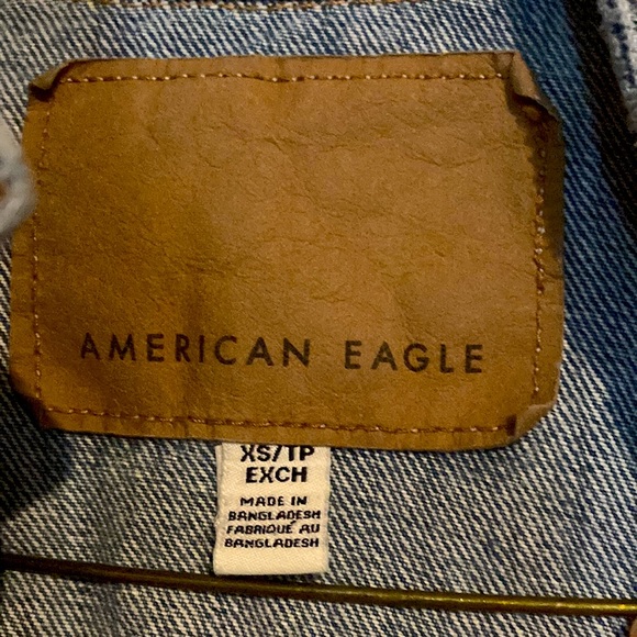 NWOT American Eagle Jean jacket - Picture 3 of 4